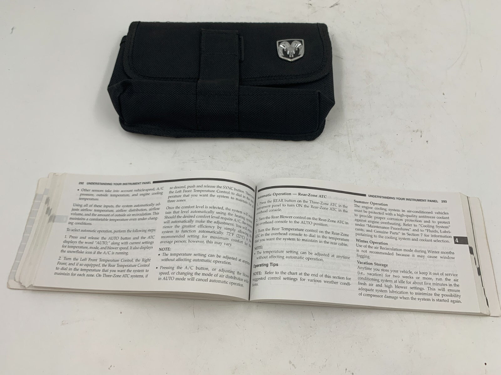 2009 Dodge Journey Owners Manual with Case OEM C03B36005