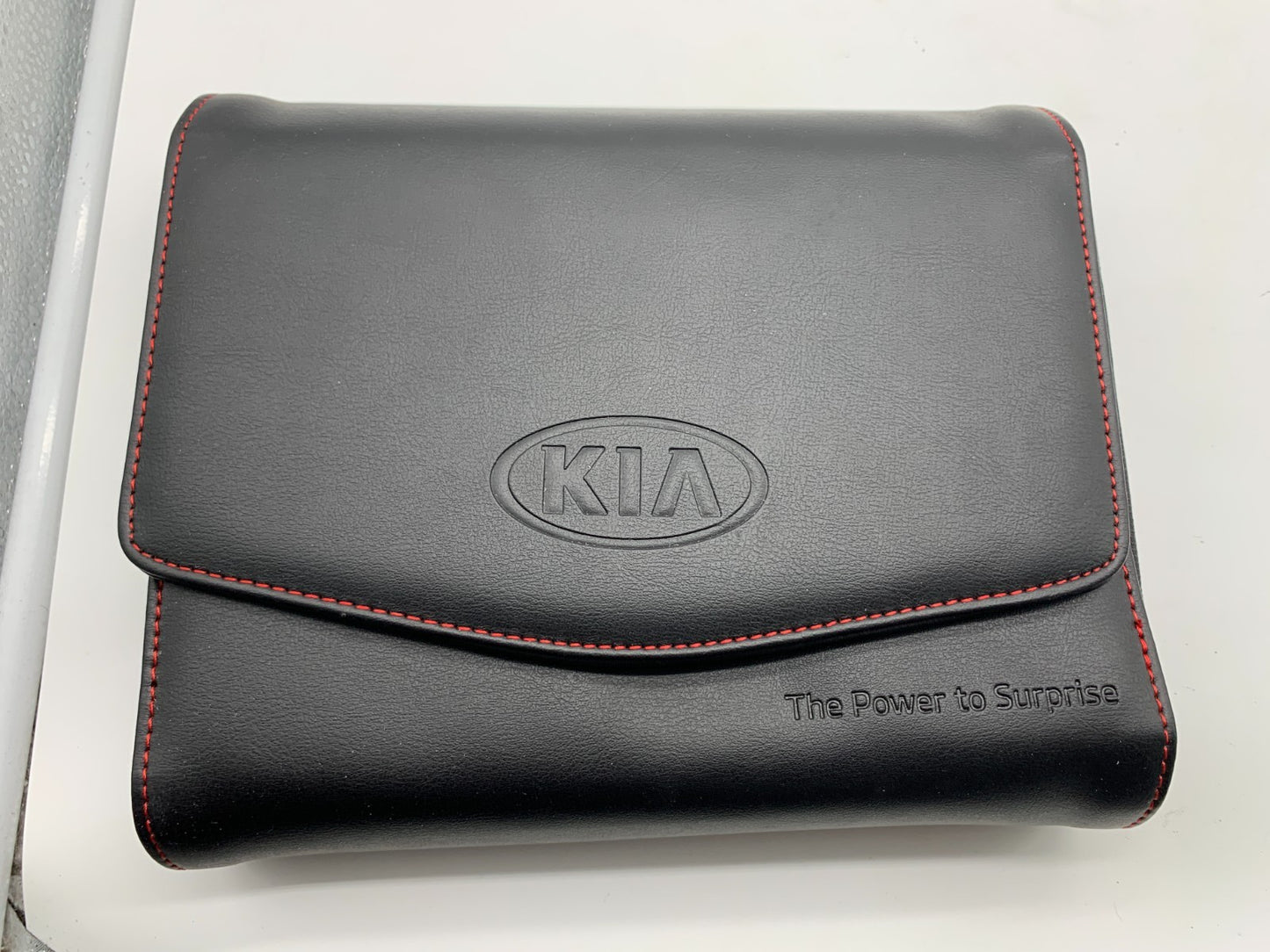 2016 Kia Sedona Owners Manual Set with Case OEM F01B33015