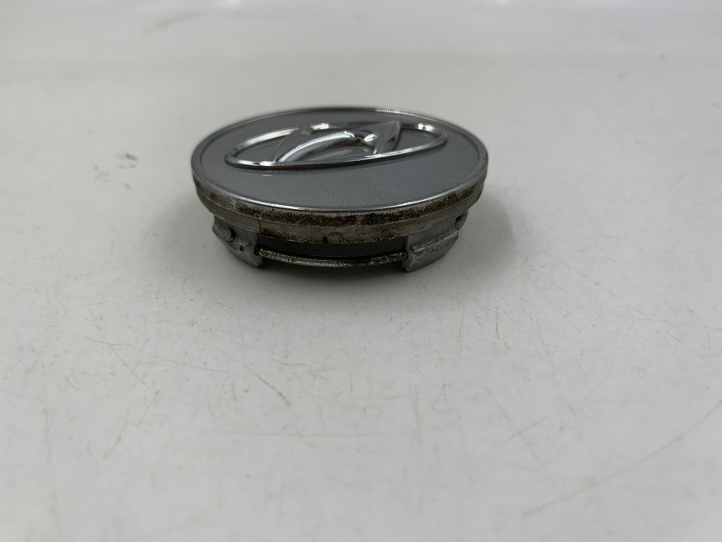 Hyundai Wheel Center Cap Gray 2-1/4 inch OEM D01B14040