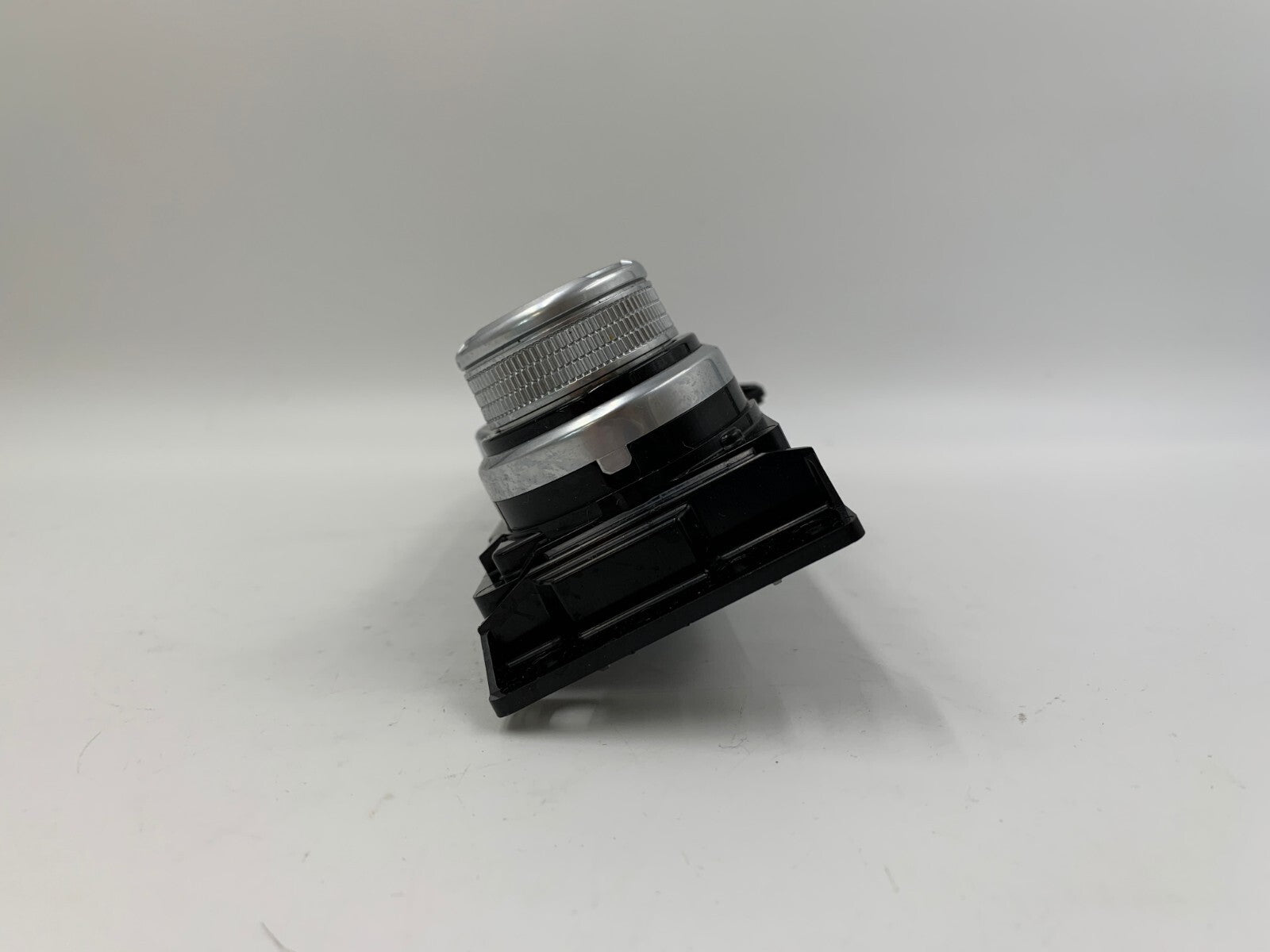 2019-2022 Nissan Altima Climate Control AC Heater OEM D04B47031