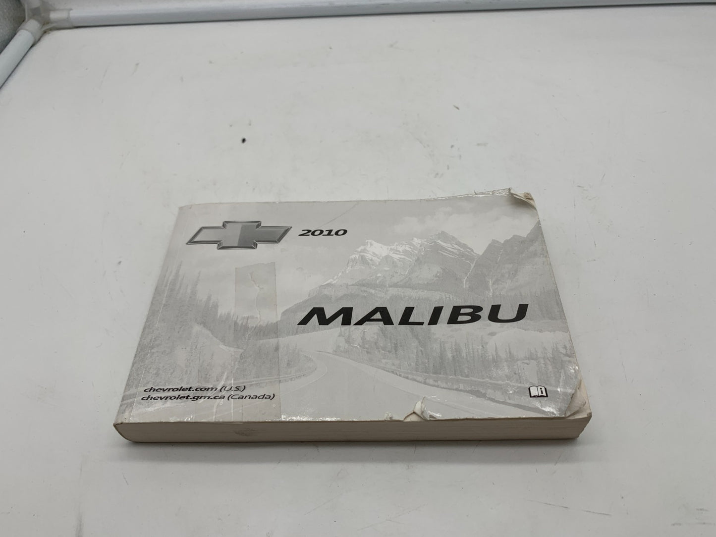 2010 Chevrolet Malibu Owners Manual OEM A01B48005