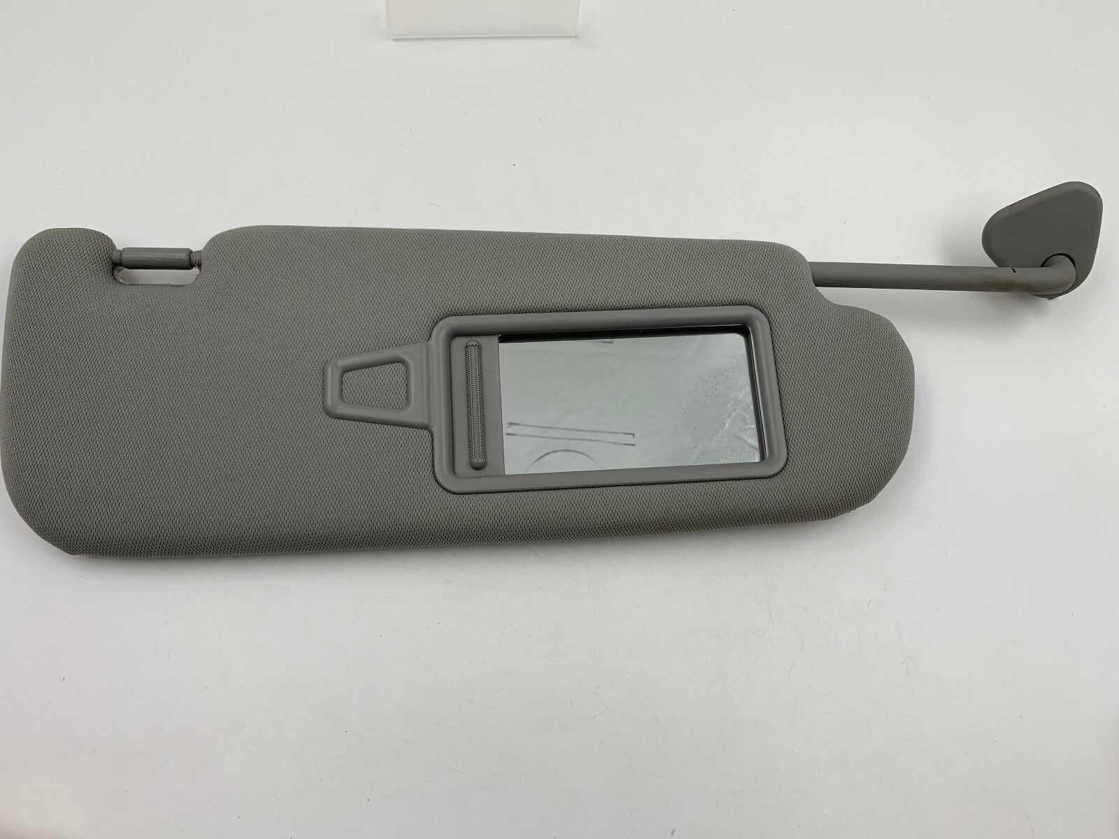 2011-2016 Kia Optima Passenger Sun Visor Gray Illuminated OEM D01B70011