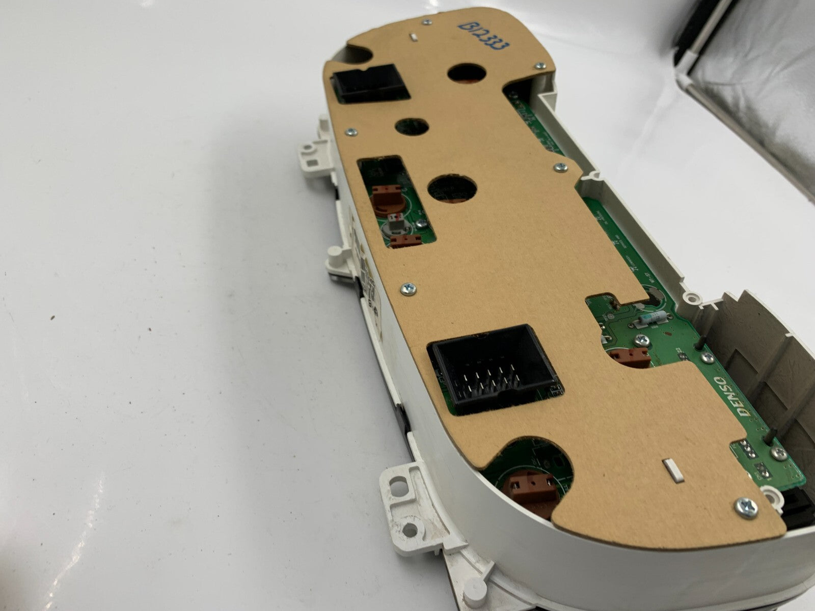 2003 Dodge Durango Speedometer Instrument Cluster 149542 Miles OEM B02B55032