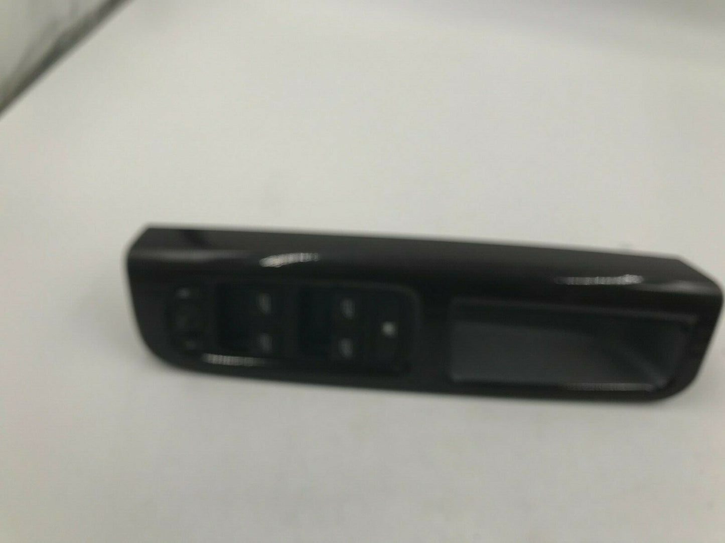 2004-2006 Volvo 40 Series Master Power Window Switch OEM D02B36013