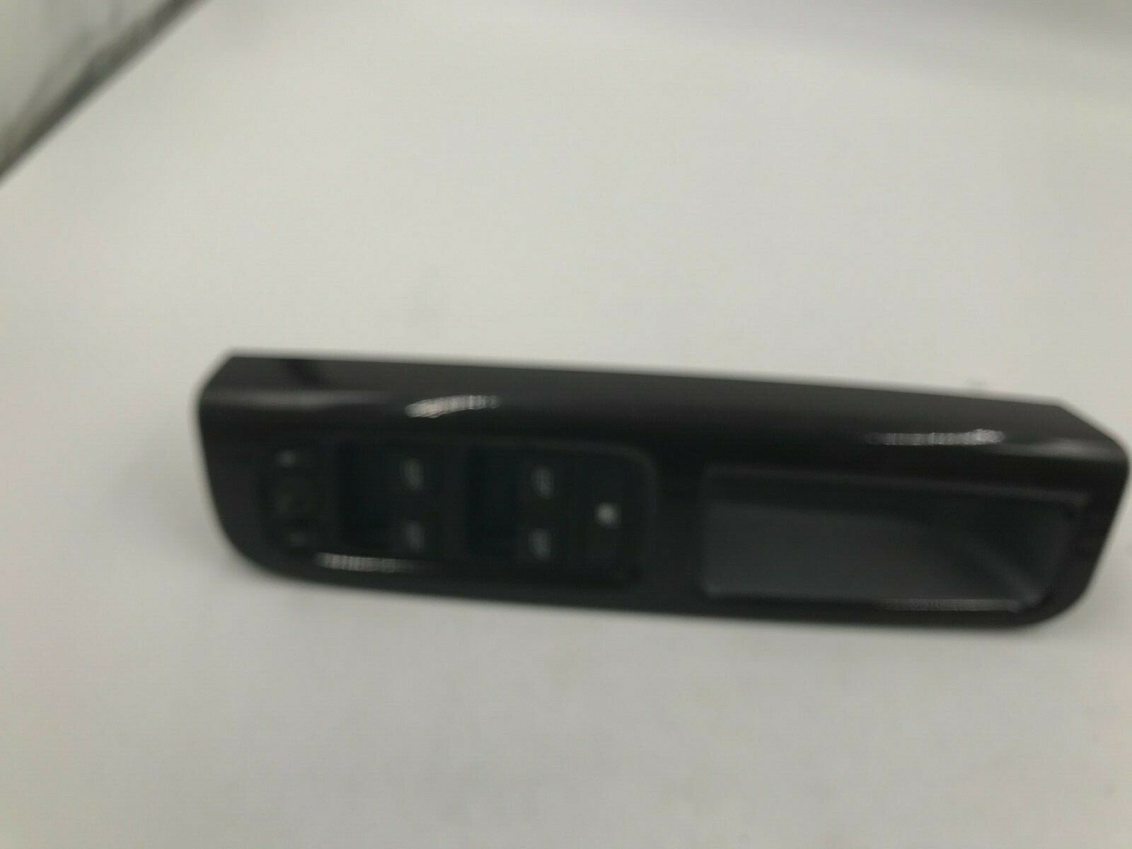 2004-2006 Volvo 40 Series Master Power Window Switch OEM D02B36013