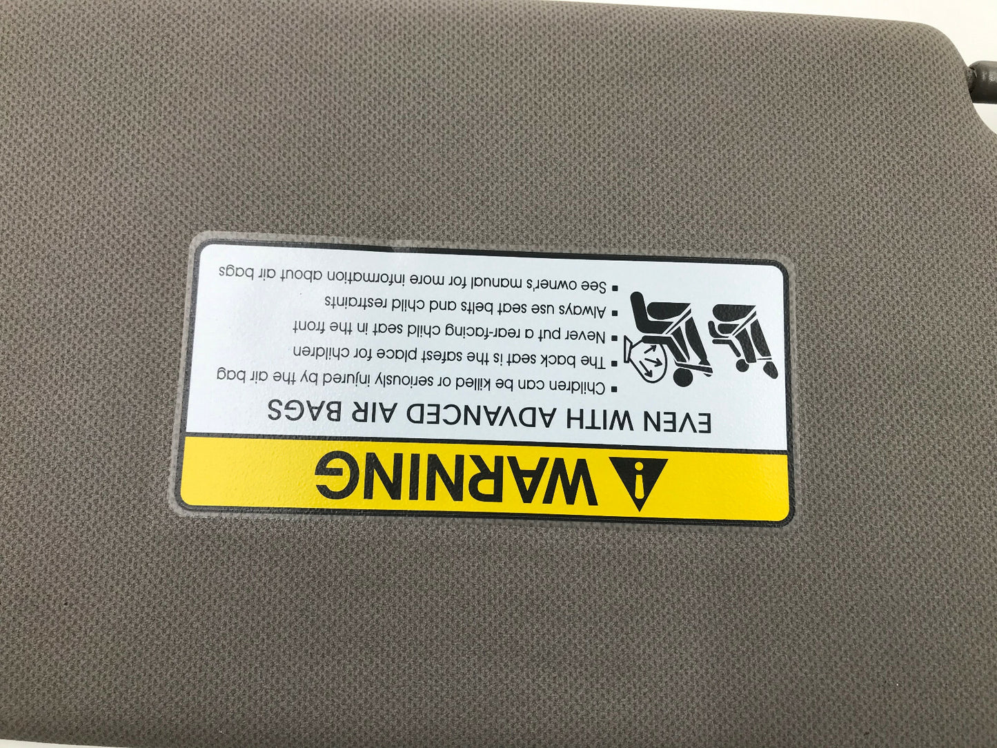 2010-2015 Hyundai Tucson Passenger Sun Visor Gray Illuminated OEM E01B51003