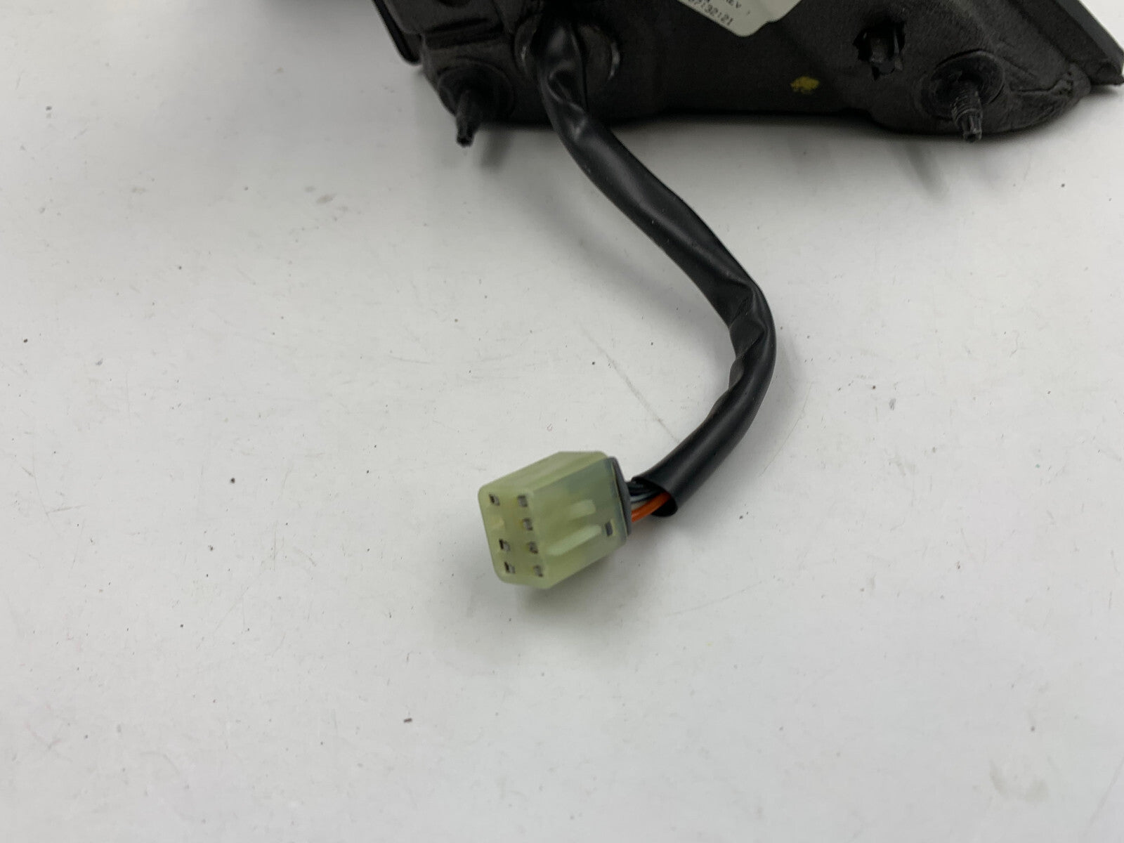 2008-2012 Saturn Aura Driver Side View Power Door Mirror Gray OEM E01B37080