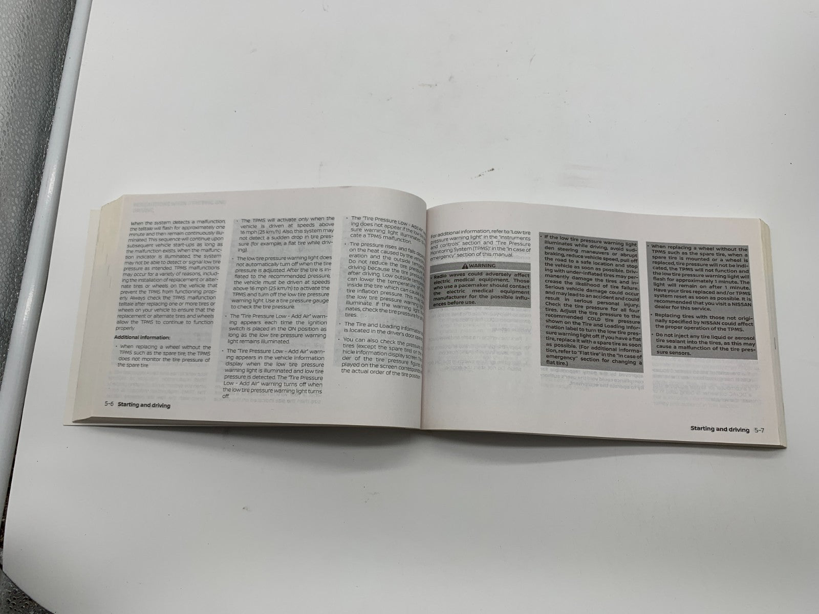 2012 Nissan Maxima Owners Manual Set with Case OEM C03B35003