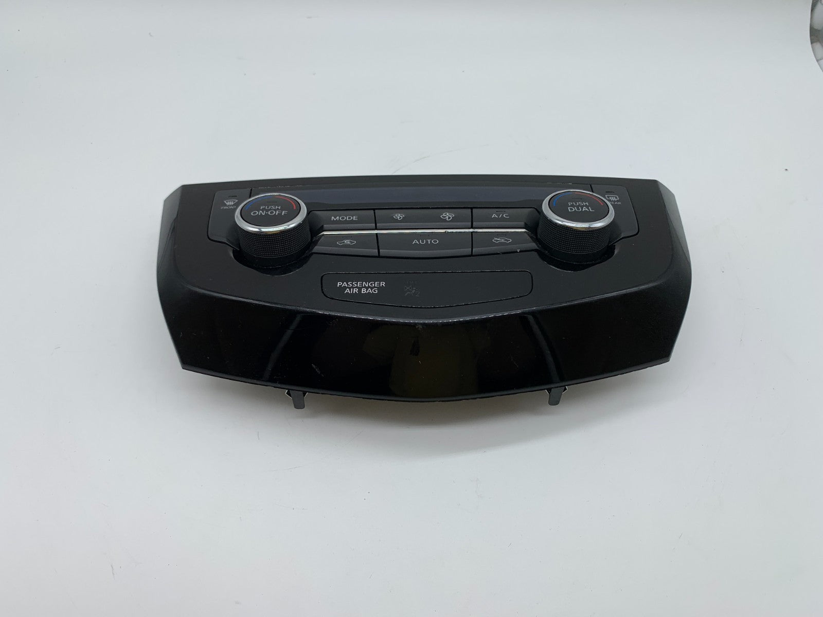 2017-2023 Nissan Rogue Climate Control AC Heater Temperature Unit OEM C03B50005