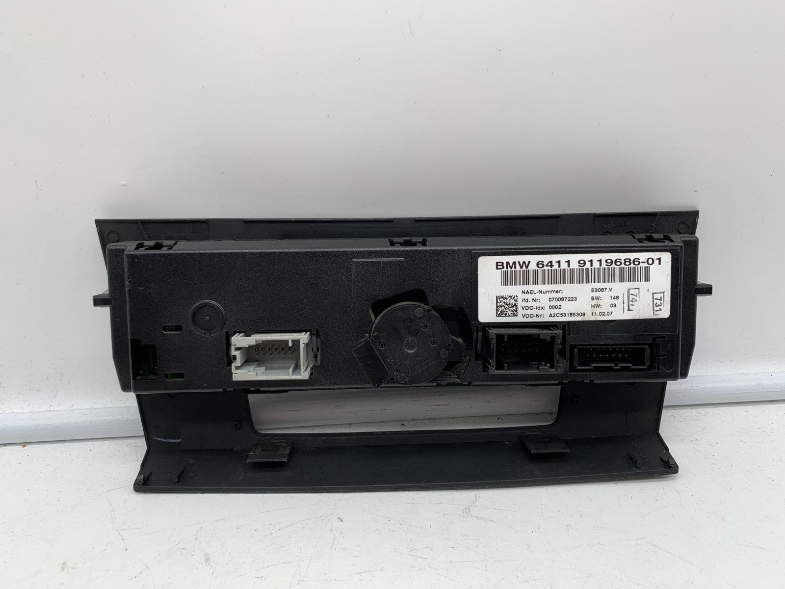 2007-2009 BMW 328i AC Heater Climate Control Unit OEM A04B02013