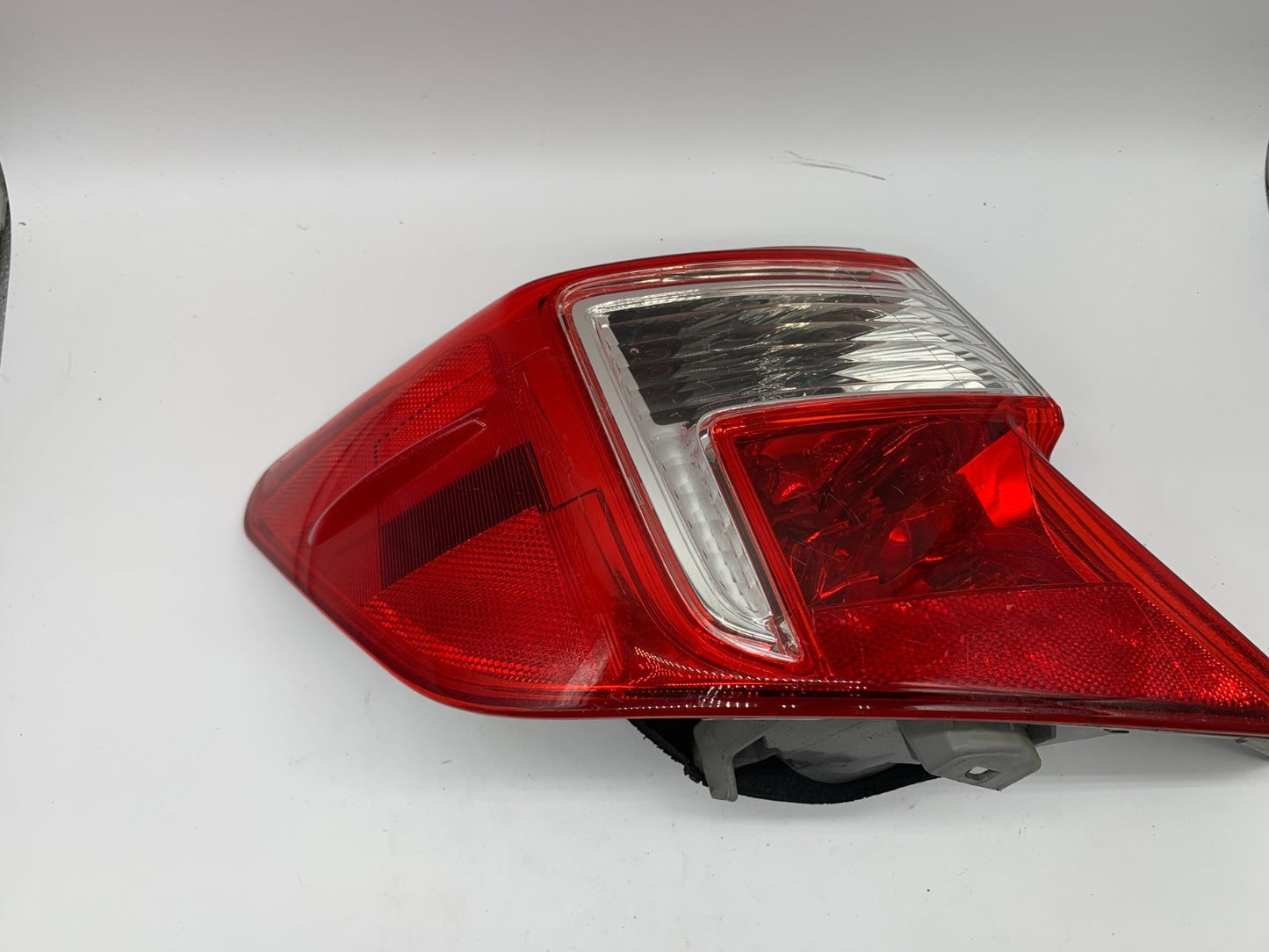 2012-2014 Toyota Camry Driver Side Tail Light Taillight OEM C02B34002