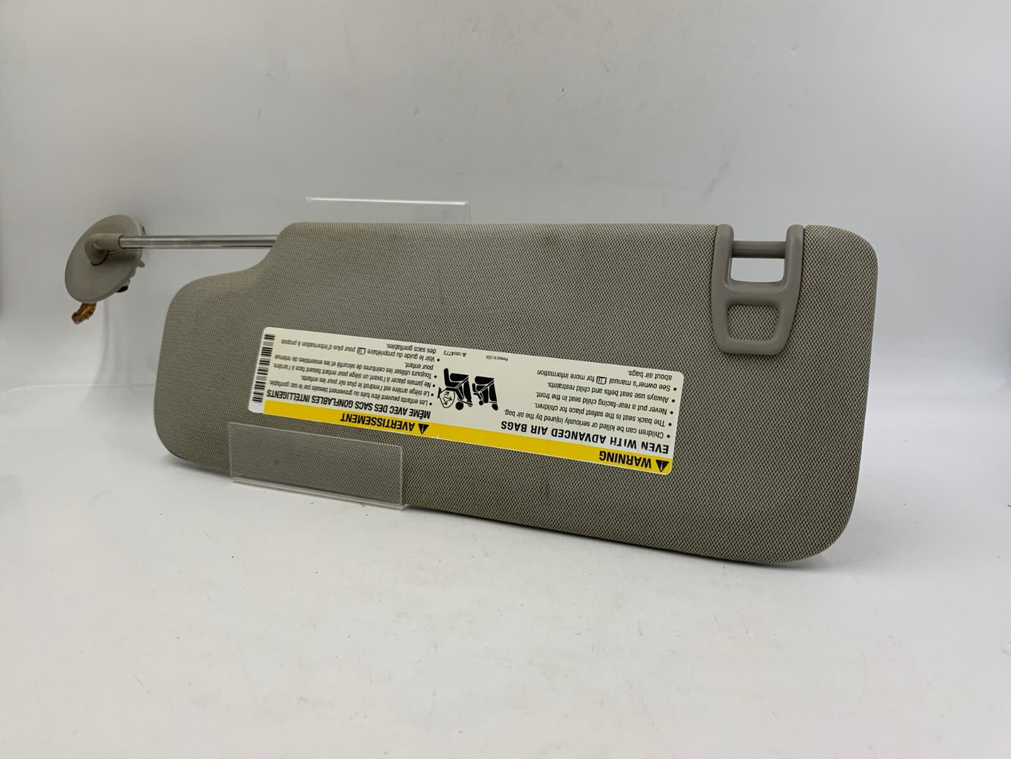 2013-2017 Cadillac XTS Passenger Sun Visor Gray OEM C01B48019