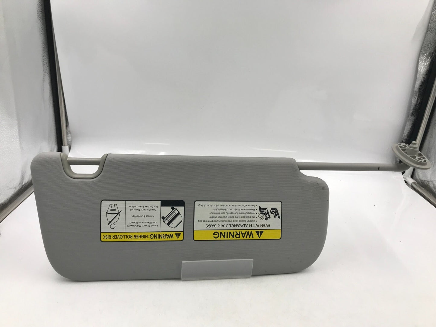 2014-2019 Kia Soul Driver Sun Visor Gray OEM C04B42008