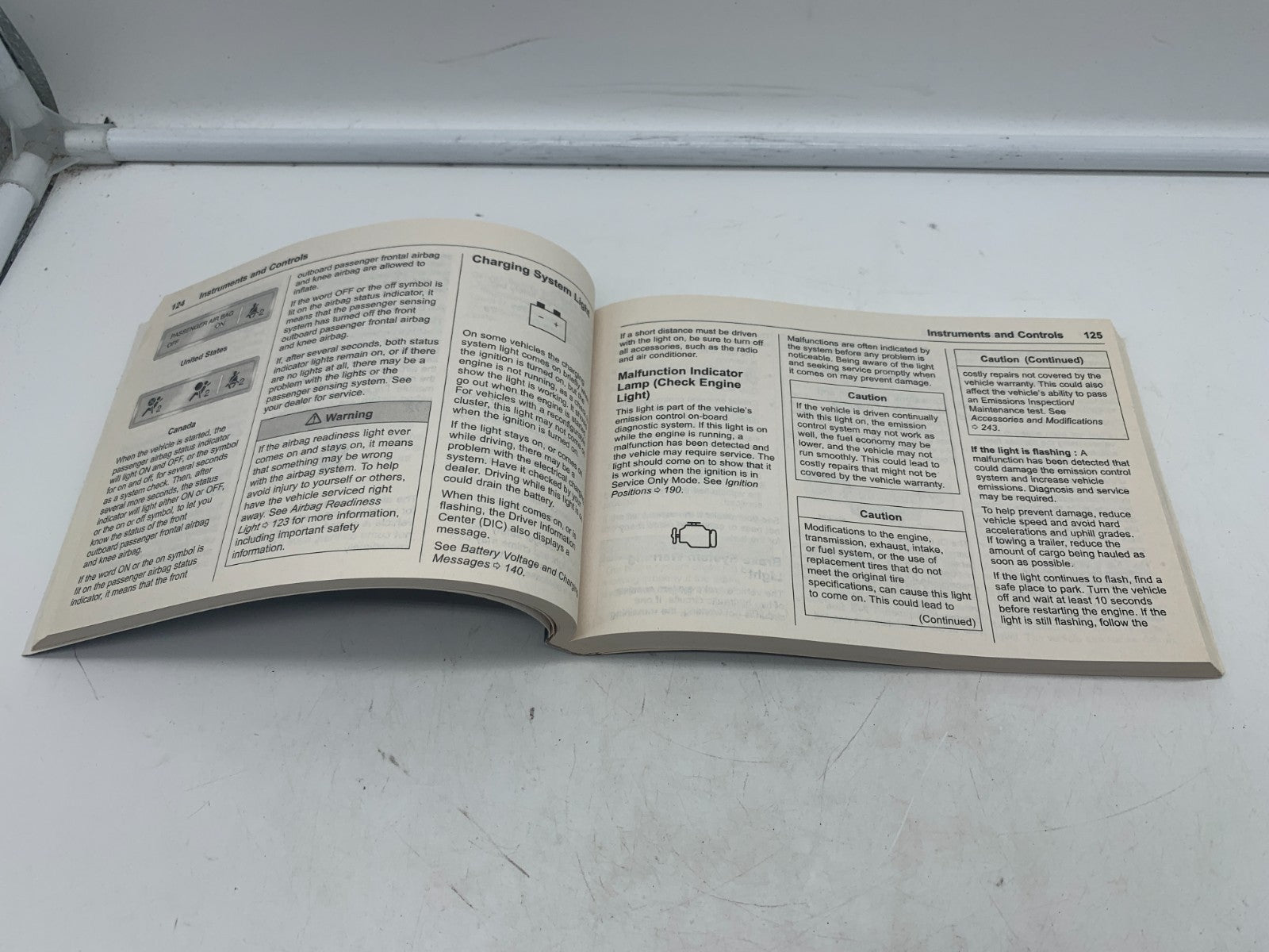 2016 Cadillac XTS Owners Manual Set with Case OEM