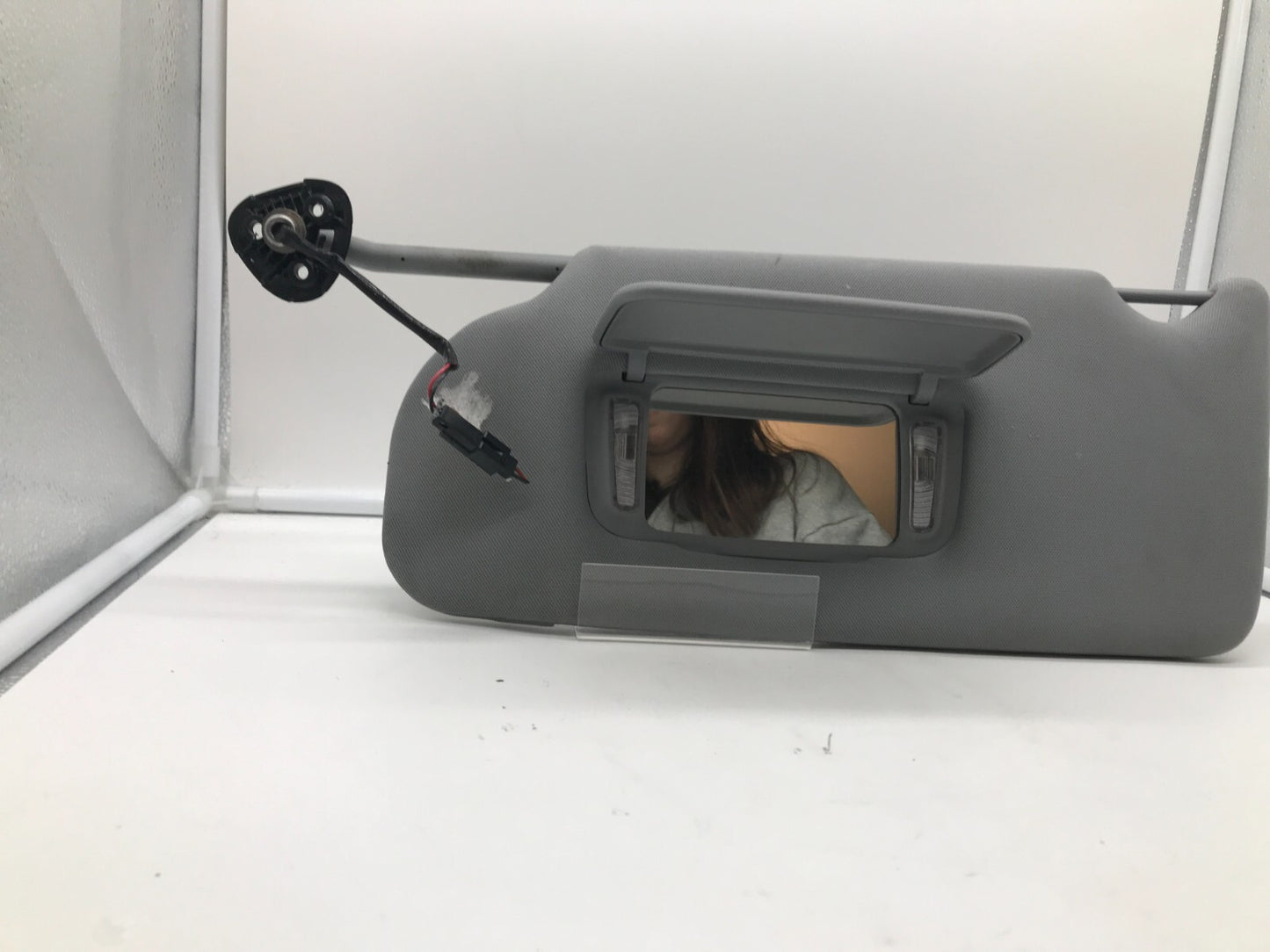 2005-2009 Buick Lacrosse Driver Sun Visor Gray Illuminated OEM A01B04082
