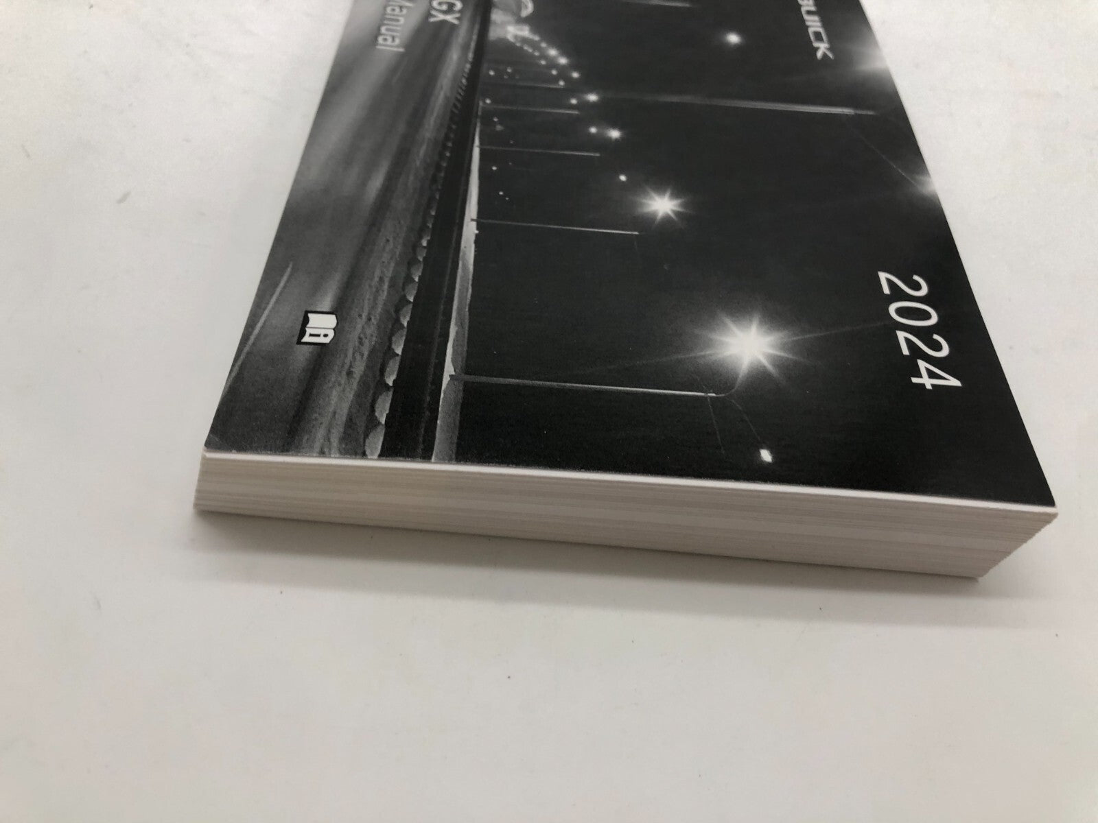 2024 Buick Encore GX Owners Manual with Case OEM C01B53028