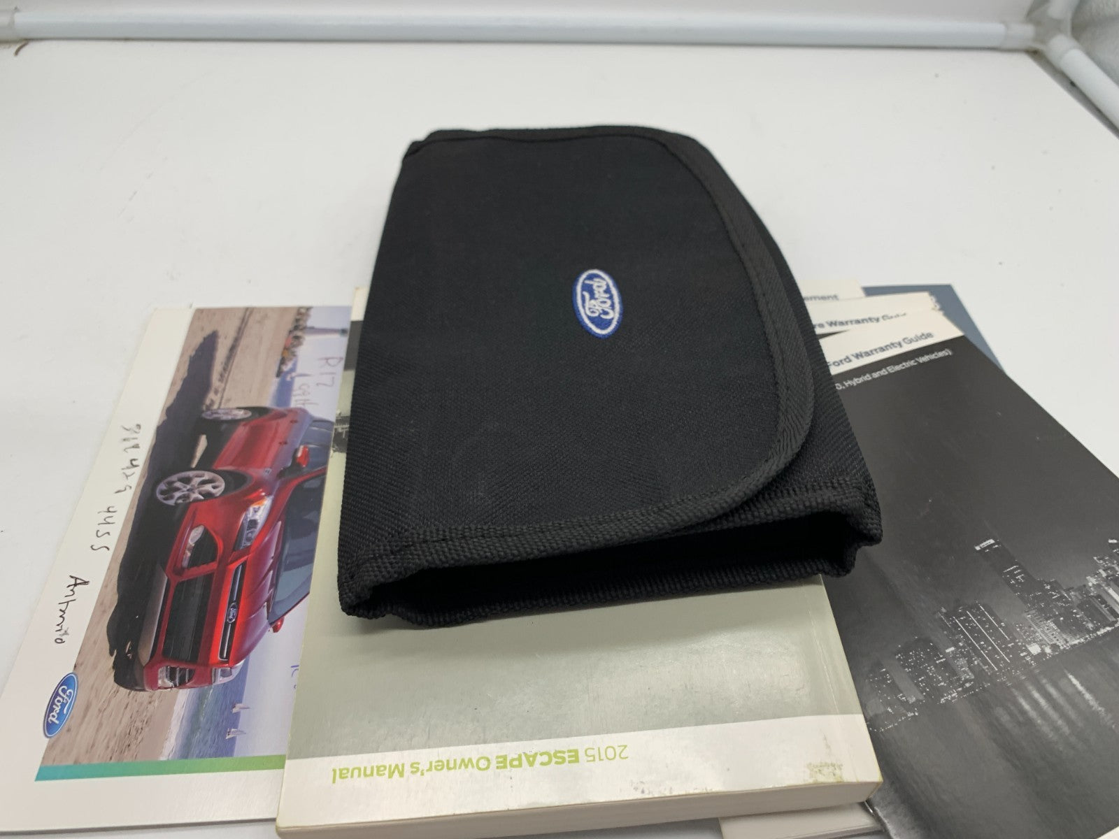 2015 Ford Escape Owners Manual Set with Case OEM C02B14056