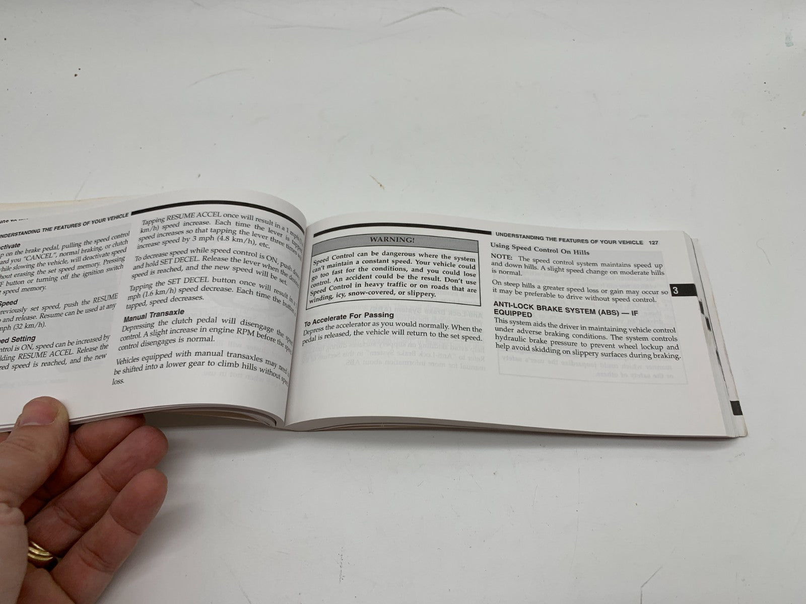 2008 Jeep Compass Owners Manual OEM B04B35018