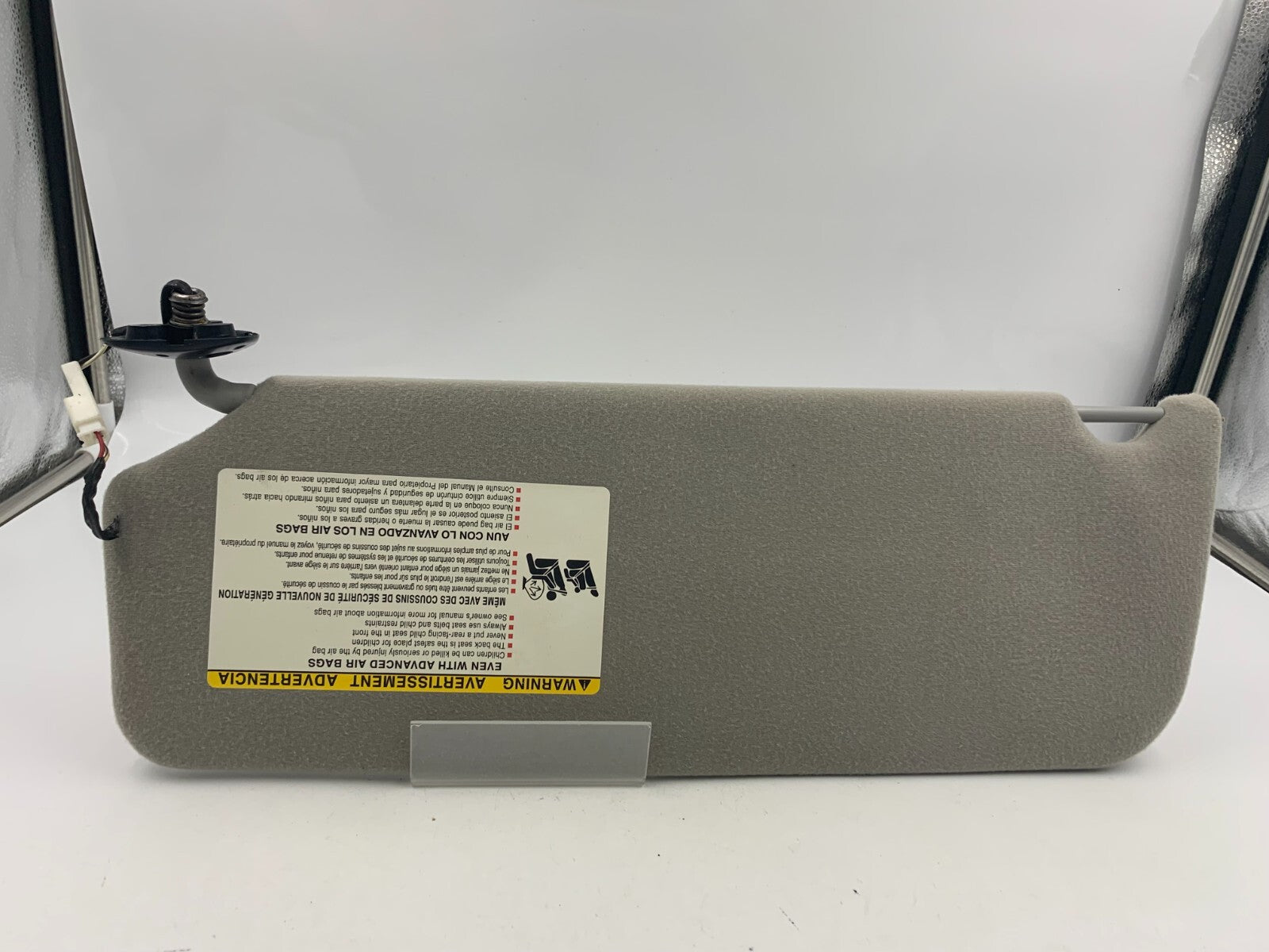 2005-2010 Toyota Sienna Passenger Sun Visor Gray Illuminated OEM A02B53035