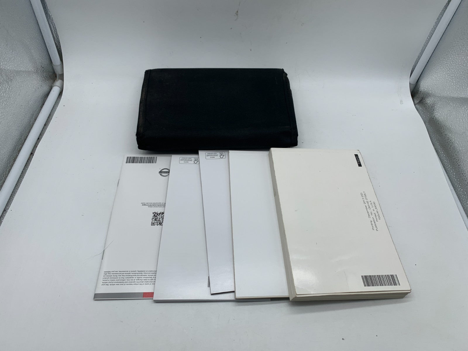 2014 Nissan Rogue Owners Manual Set with Case OEM D03B70006