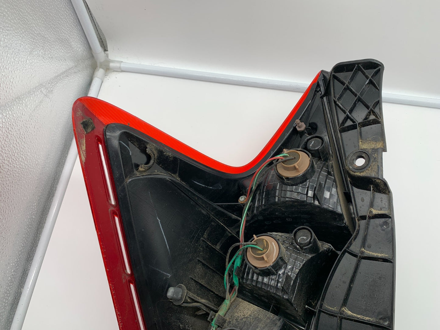 2014-2019 Nissan Versa Passenger Side Tail Light Taillight OEM B01B33025