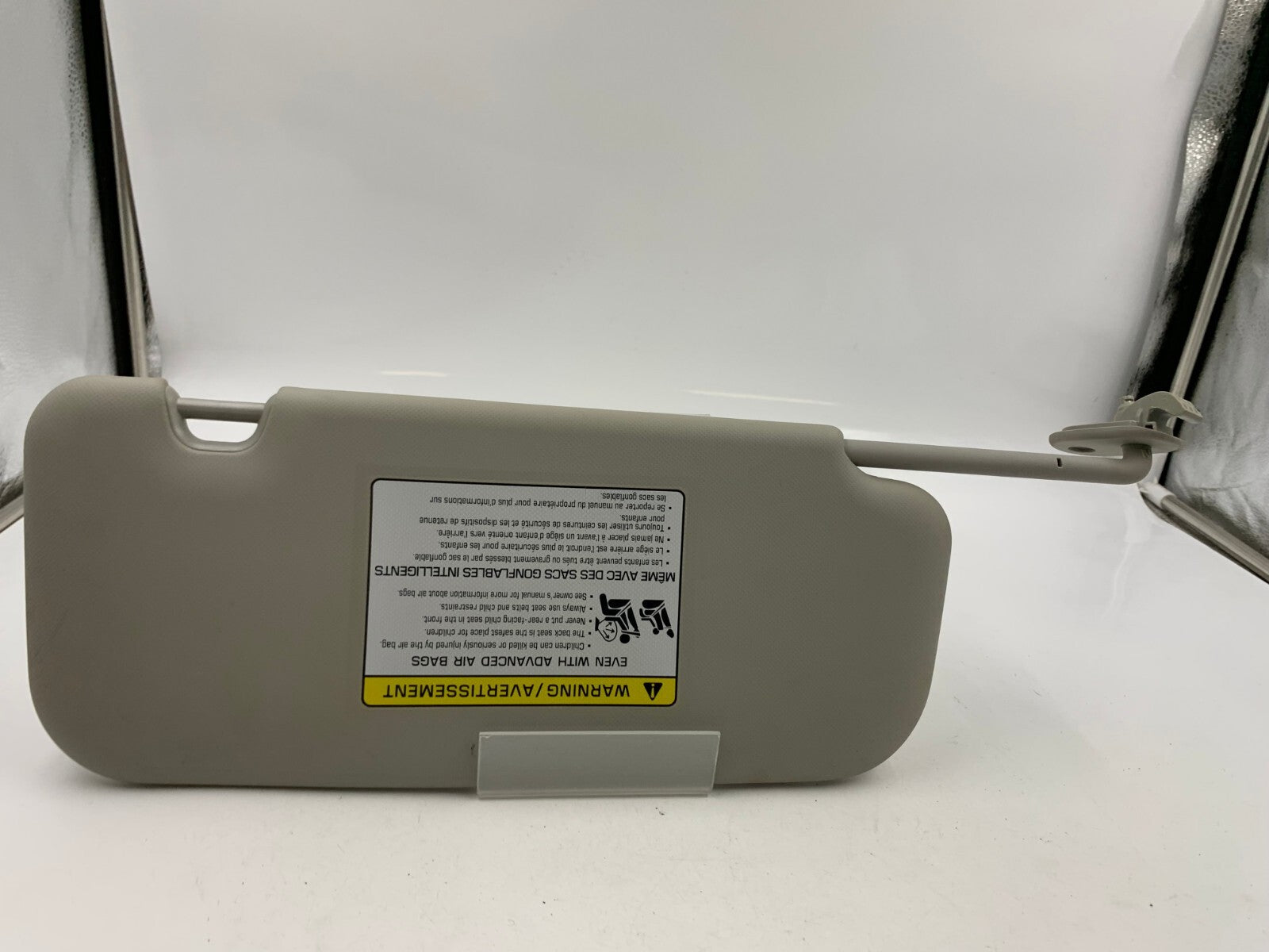 2018-2020 Kia Rio Driver Sun Visor Gray OEM D01B11001
