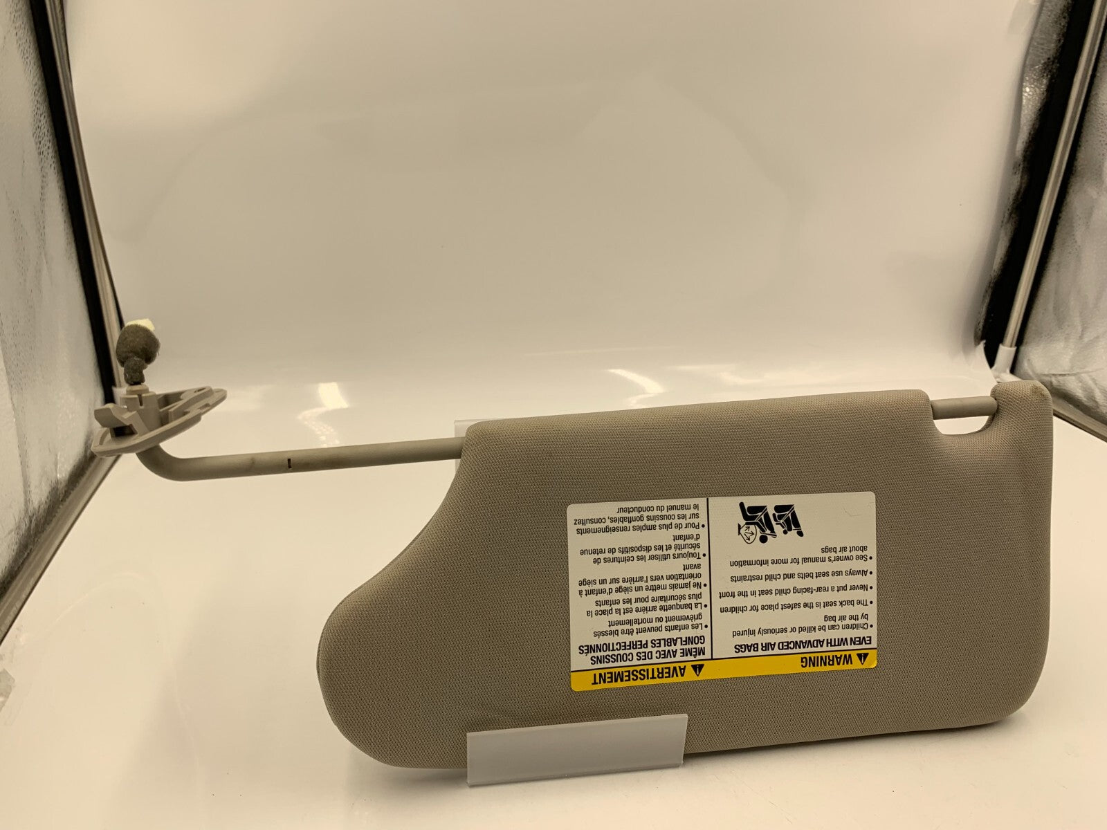 2013-2019 Nissan Altima Passenger Sun Visor Gray Illumination OEM C01B07025