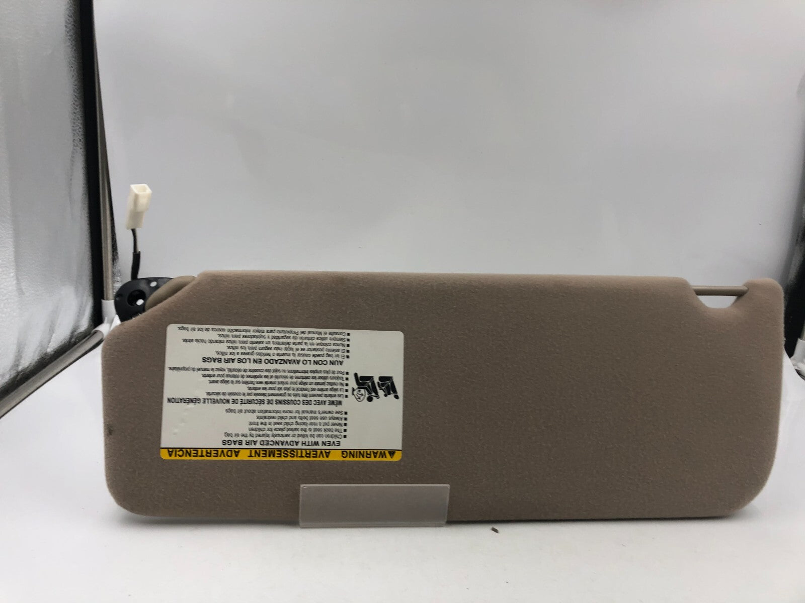 2005-2010 Toyota Sienna Passenger Sun Visor Tan Illuminated OEM D01B46081