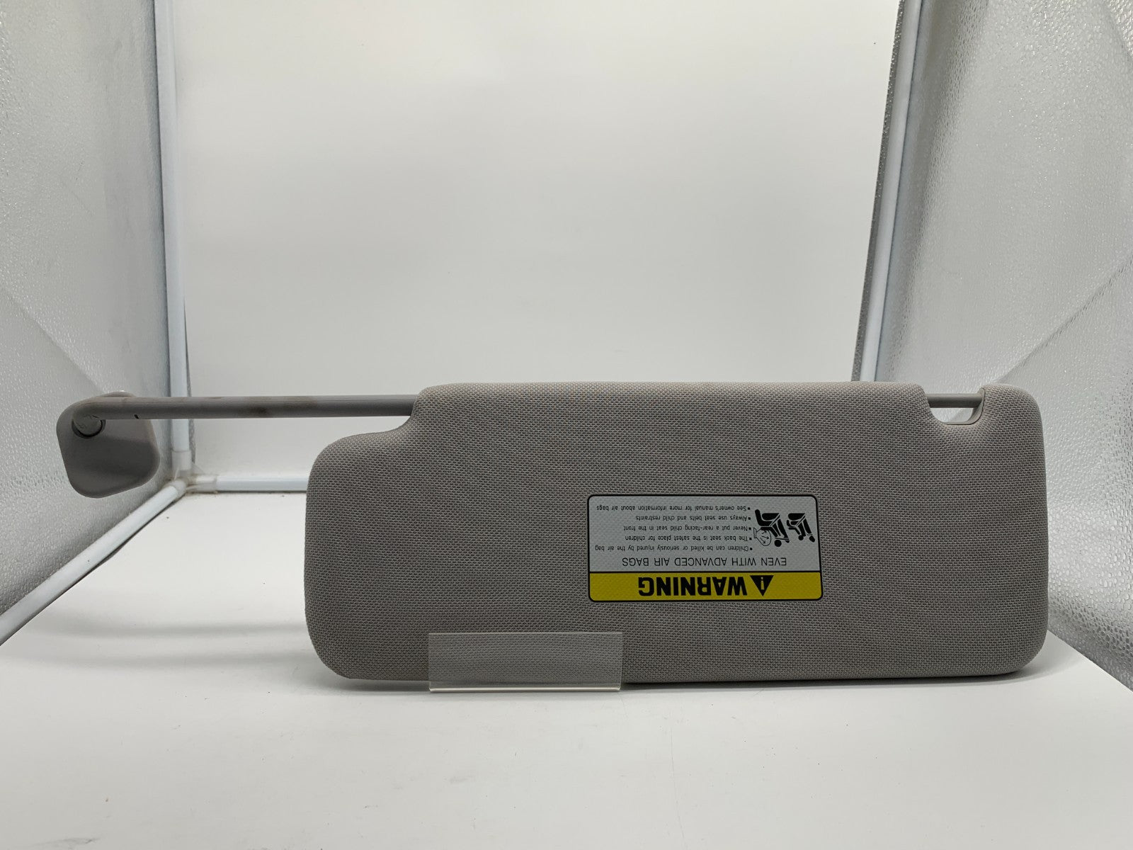 2015-2019 Hyundai Sonata Passenger Side Sun Visor Gray OEM A04B08016