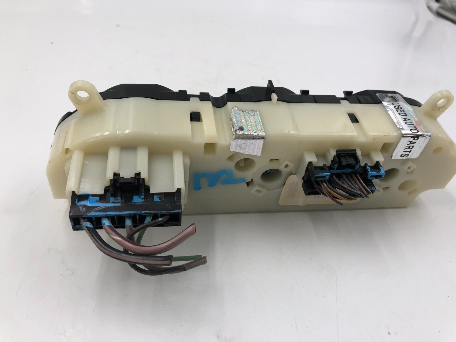 2013-2014 Ford Focus AC Heater Climate Control Unit OEM A04B21037