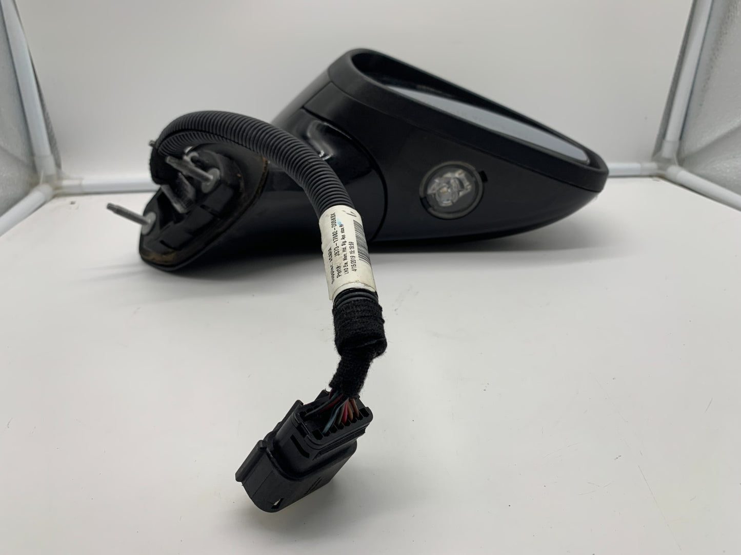 2019-2020 Ford Fusion Passenger Side View Power Door Mirror Black BSA C01B40003