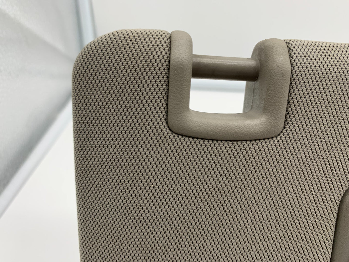 2015-2019 Cadillac CTS Passenger Sun Visor Beige Illuminated OEM B04B37002