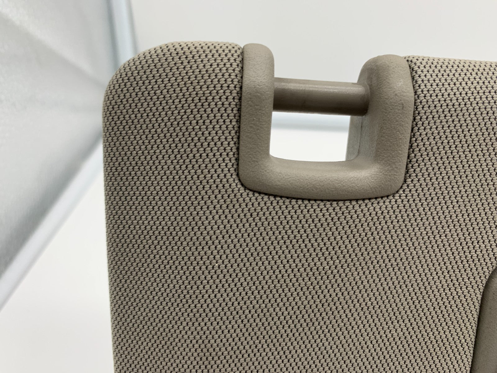 2015-2019 Cadillac CTS Passenger Sun Visor Beige Illuminated OEM B04B37002