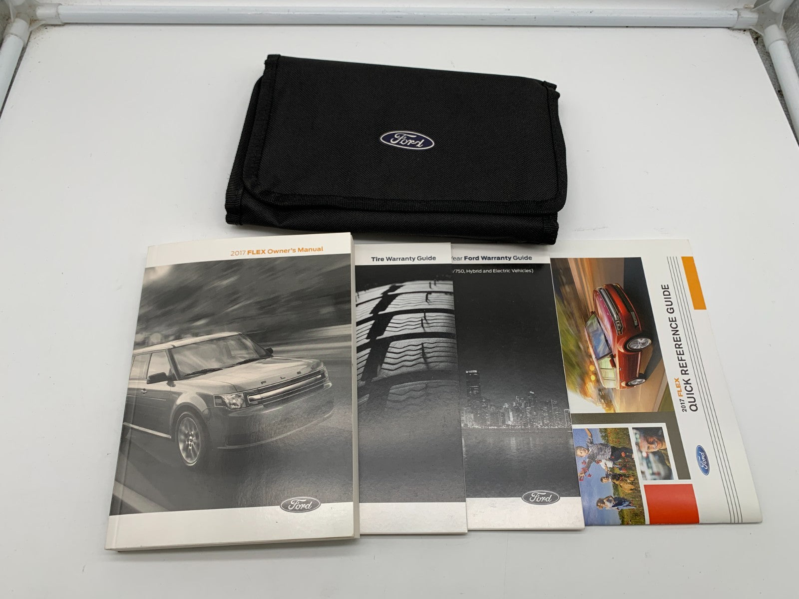 2017 Ford Flex Owners Manual Set with Case OEM B04B27012