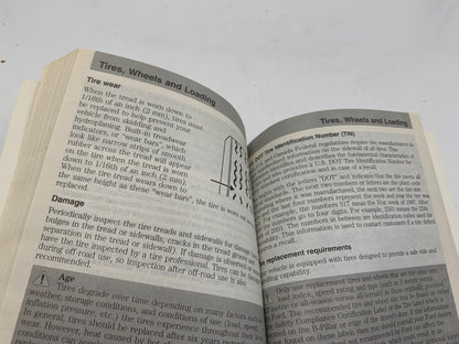 2008 Ford Taurus Owners Manual Set with Case OEM B03B20031