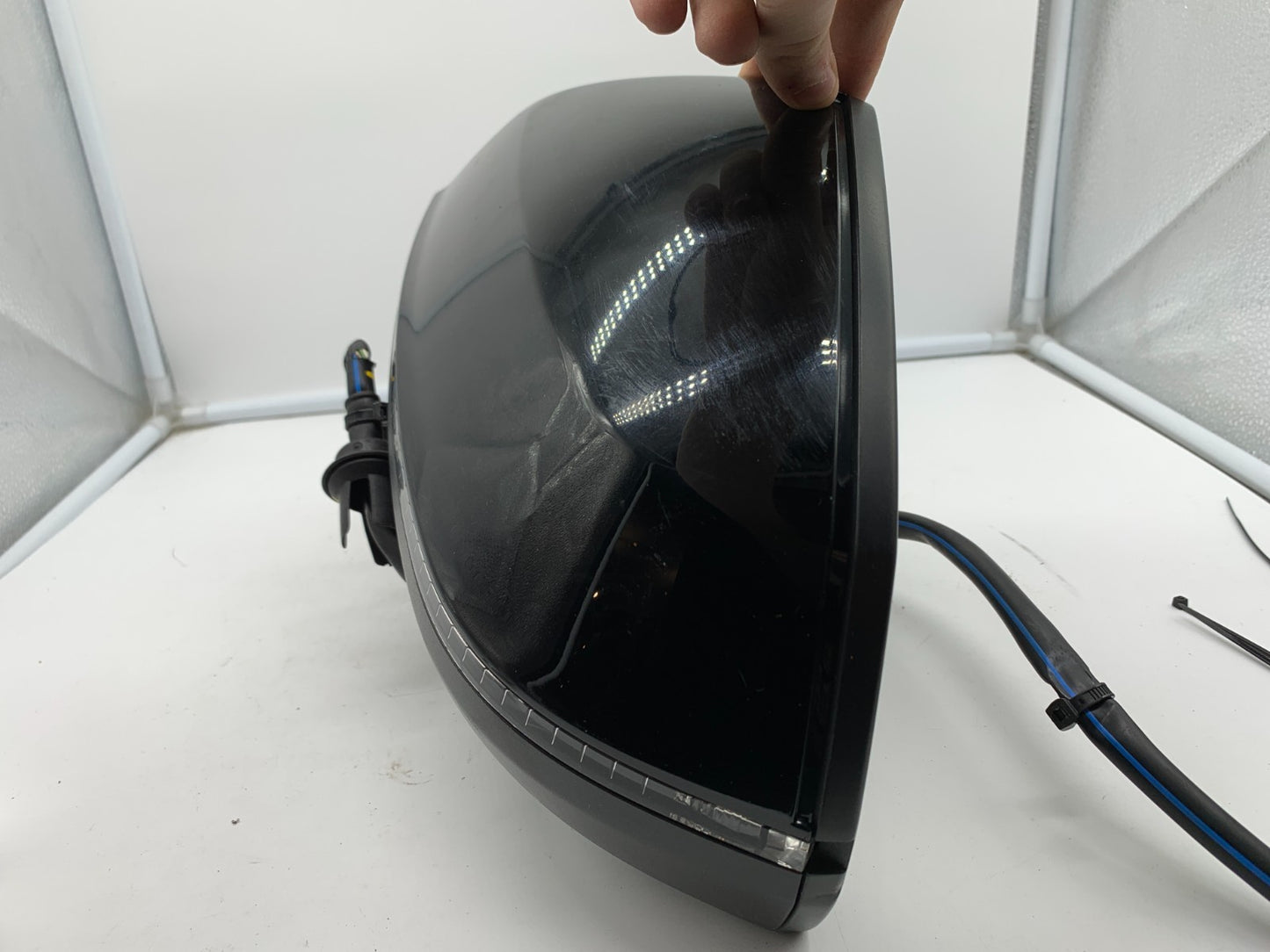 2017-2019 Audi Q7 Driver Side View Power Door Mirror Black Auto Dim OEM