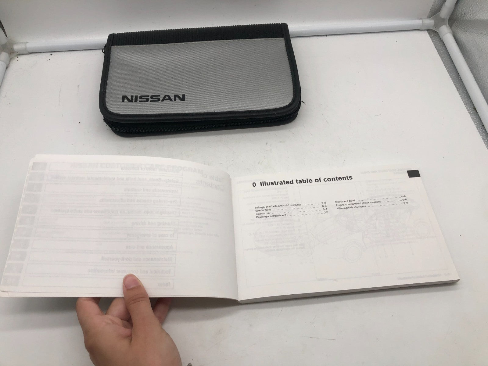 2005 Nissan Maxima Owners Manual with Case OEM A01B02004