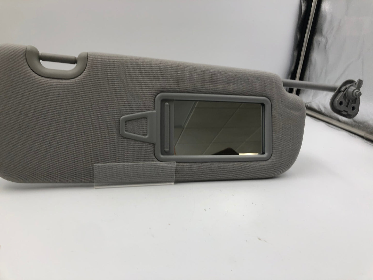 2013-2019 Hyundai Santa Fe Passenger Sun Visor Gray Illuminated OEM C03B23050