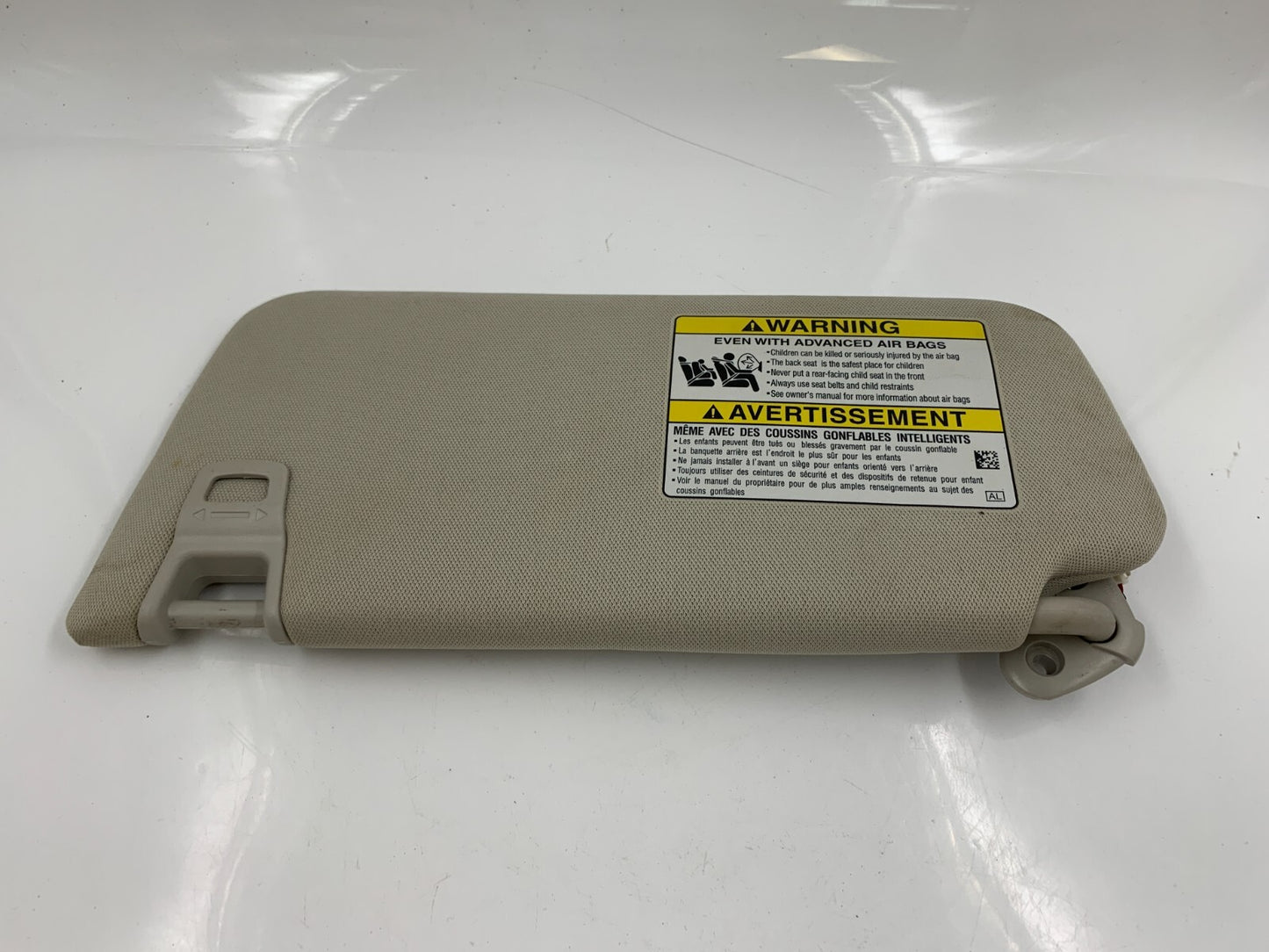 2015-2022 Subaru Legacy Passenger Sun Visor Beige Illuminated OEM D03B23052