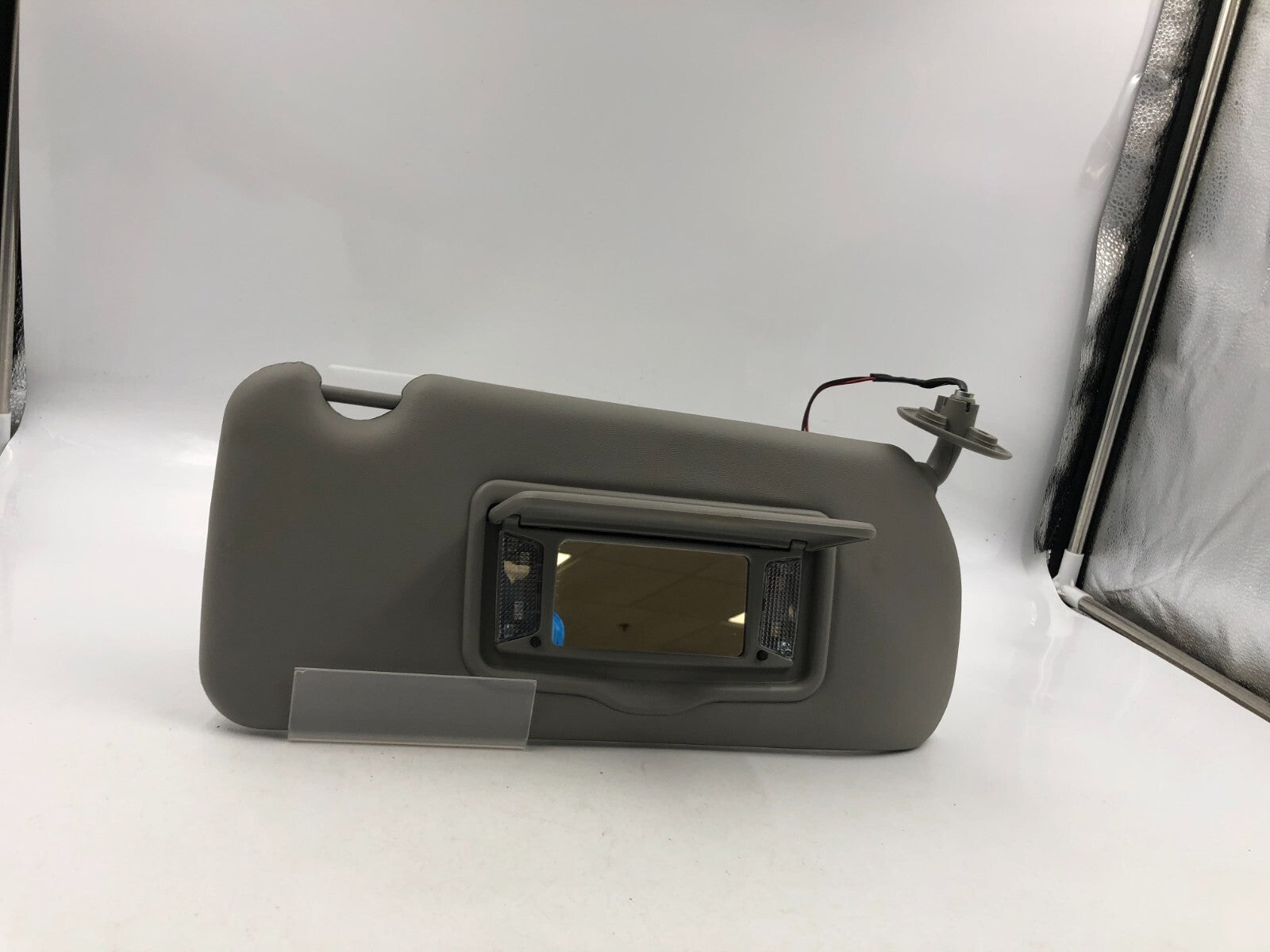 2004-2009 Cadillac SRX Passenger Sun Visor Gray OEM D04B28060