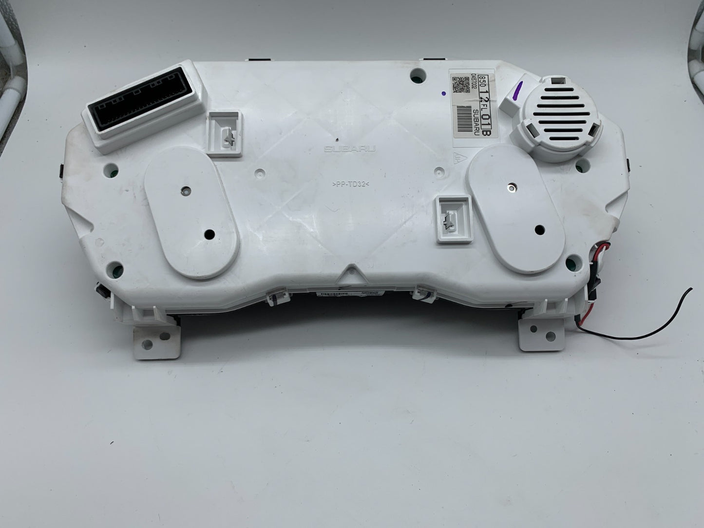 2015 Subaru Forester Speedometer Instrument Cluster 34362 Miles OEM C01B14015