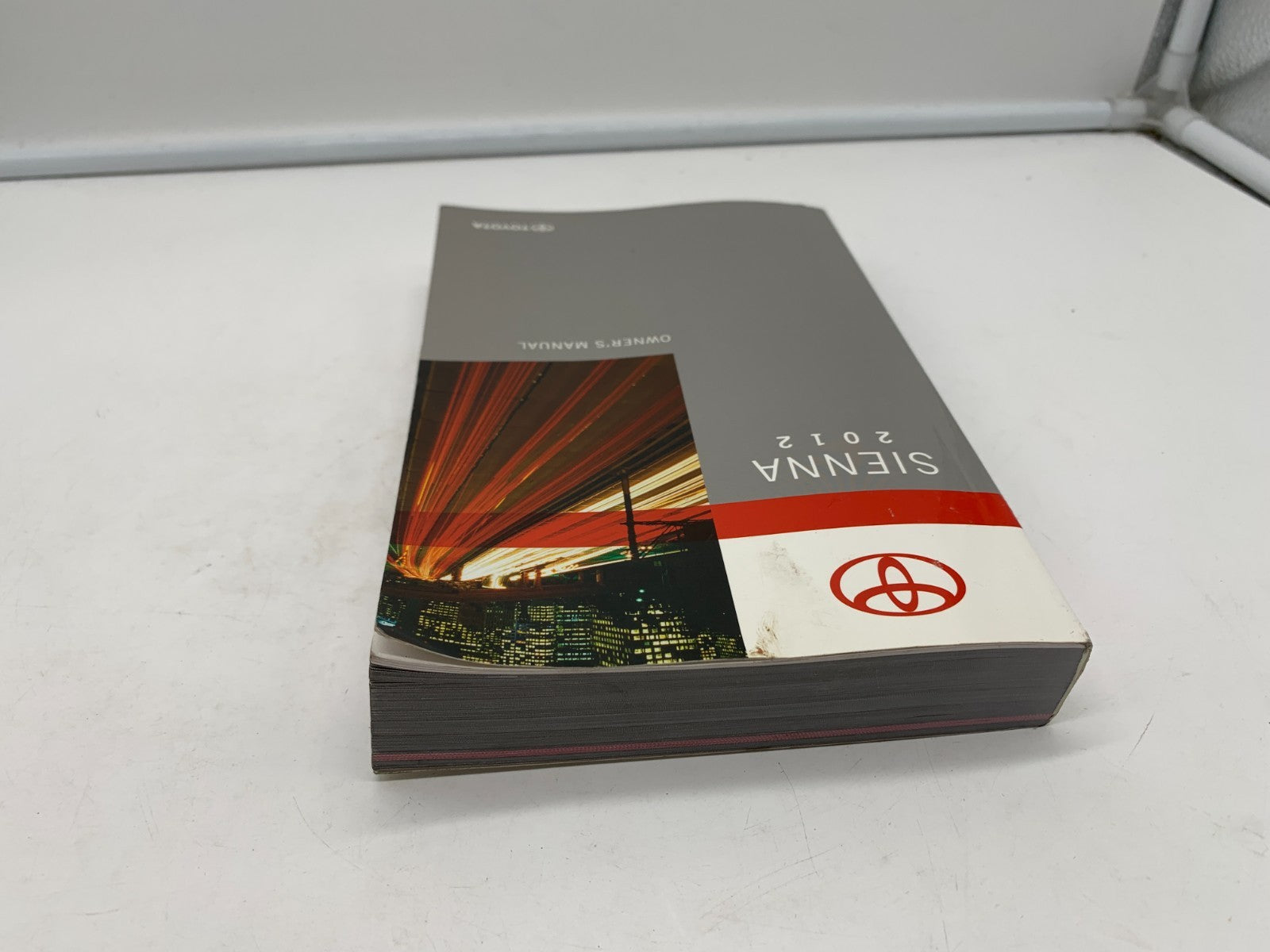 2012 Toyota Sienna Owners Manual OEM