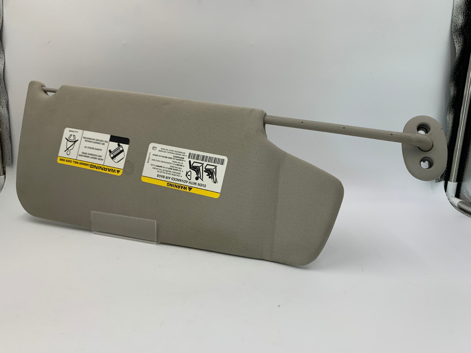 2006-2010 Jeep Commander Driver Sun Visor OEM E03B56029