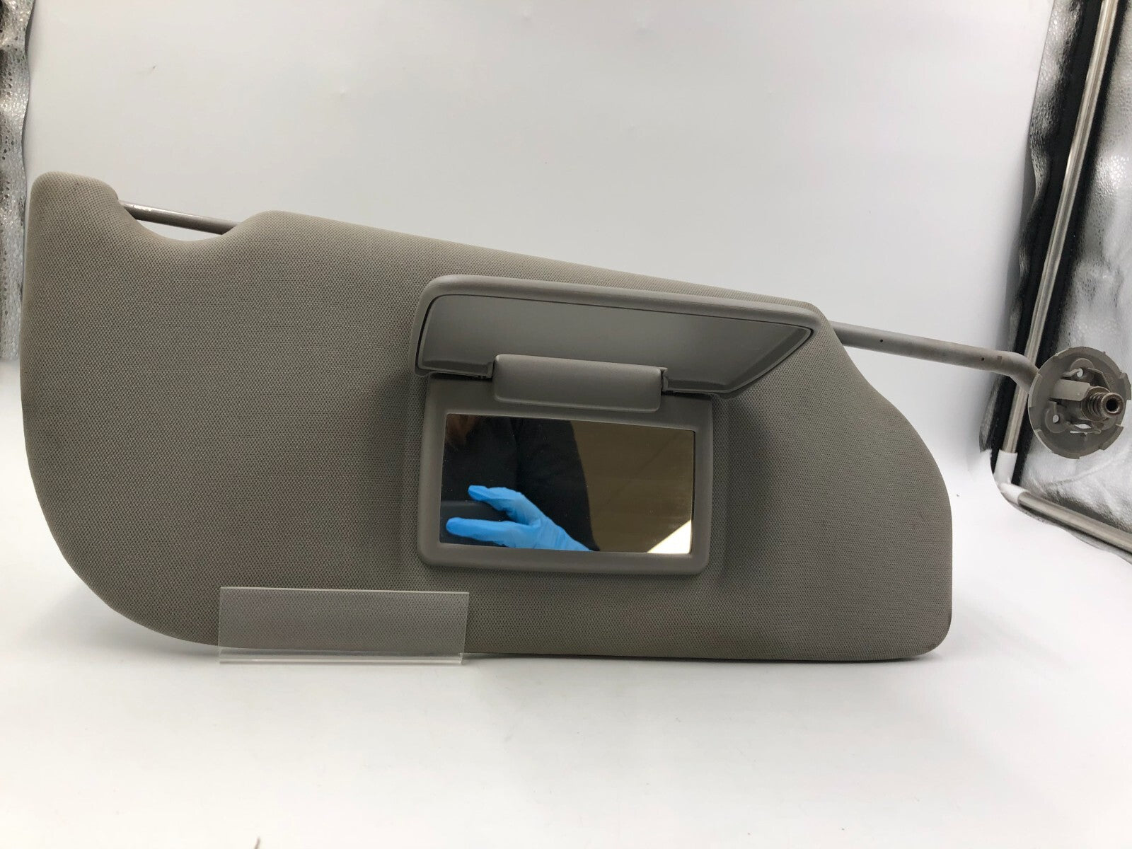 2005-2009 Chevrolet Uplander Passenger Sun Visor Gray OEM C04B66002
