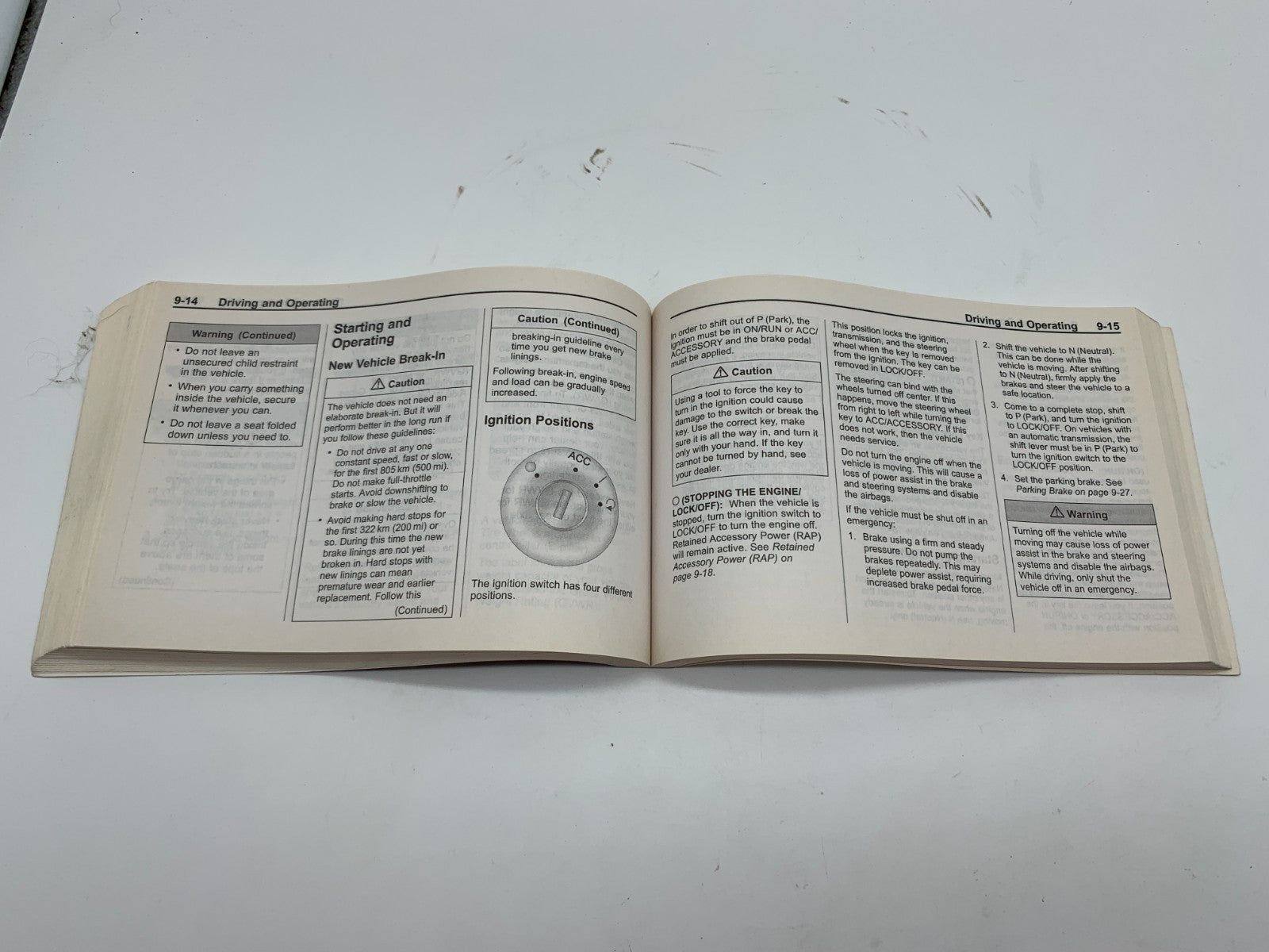 2015 Chevrolet Traverse Owners Manual OEM D03B28008