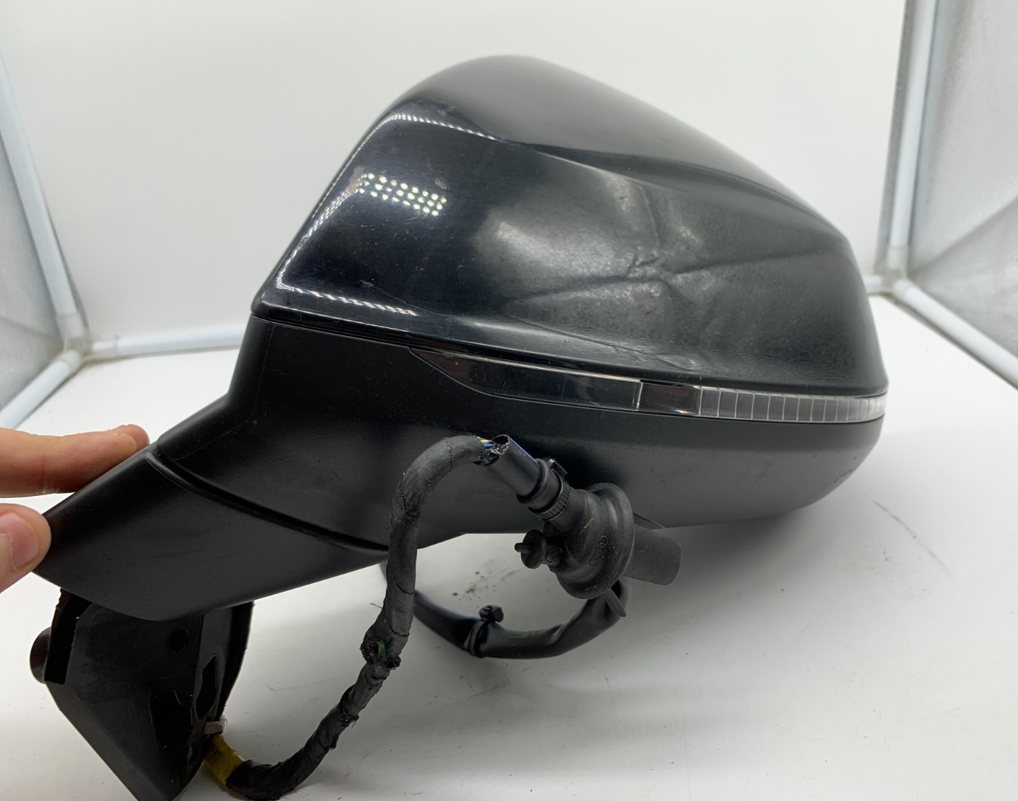 2017-2019 Audi Q7 Driver Side View Power Door Mirror Black Auto Dim OEM