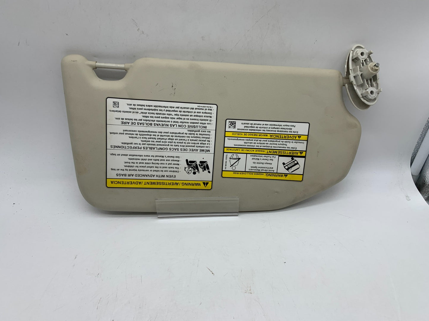 2021-2022 Ford EcoSport Driver Side Sun Visor Sunvisor Gray OEM D02B43006