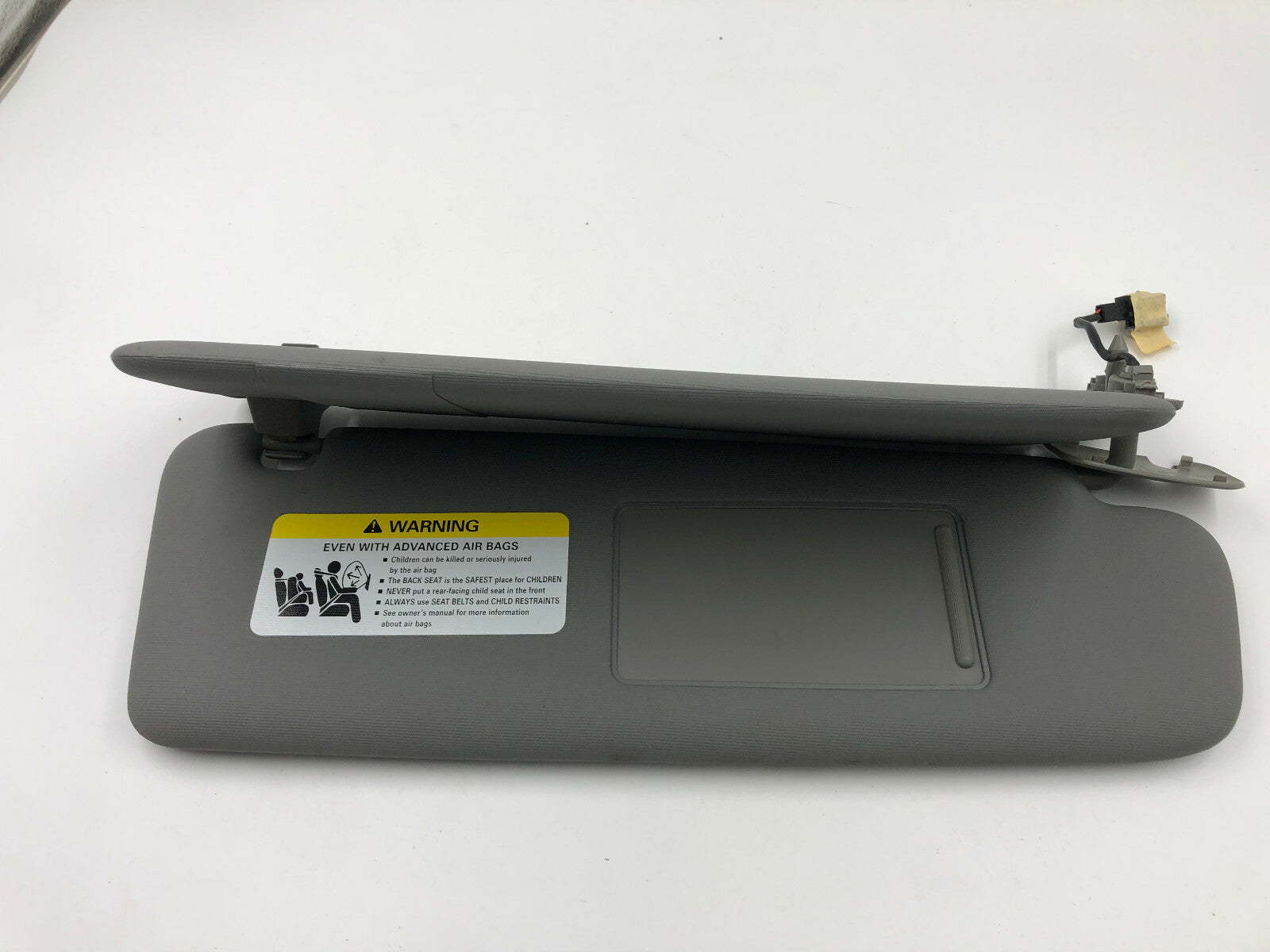 2004-2010 Volkswagen Touareg Passenger Sun Visor Gray Illuminated OEM A03B41002
