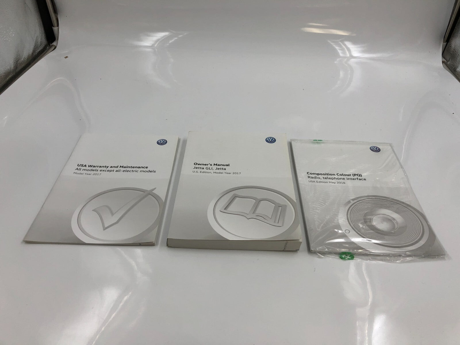 2017 Volkswagen Jetta GLI Owners Manual Set with Case OEM B03B52083