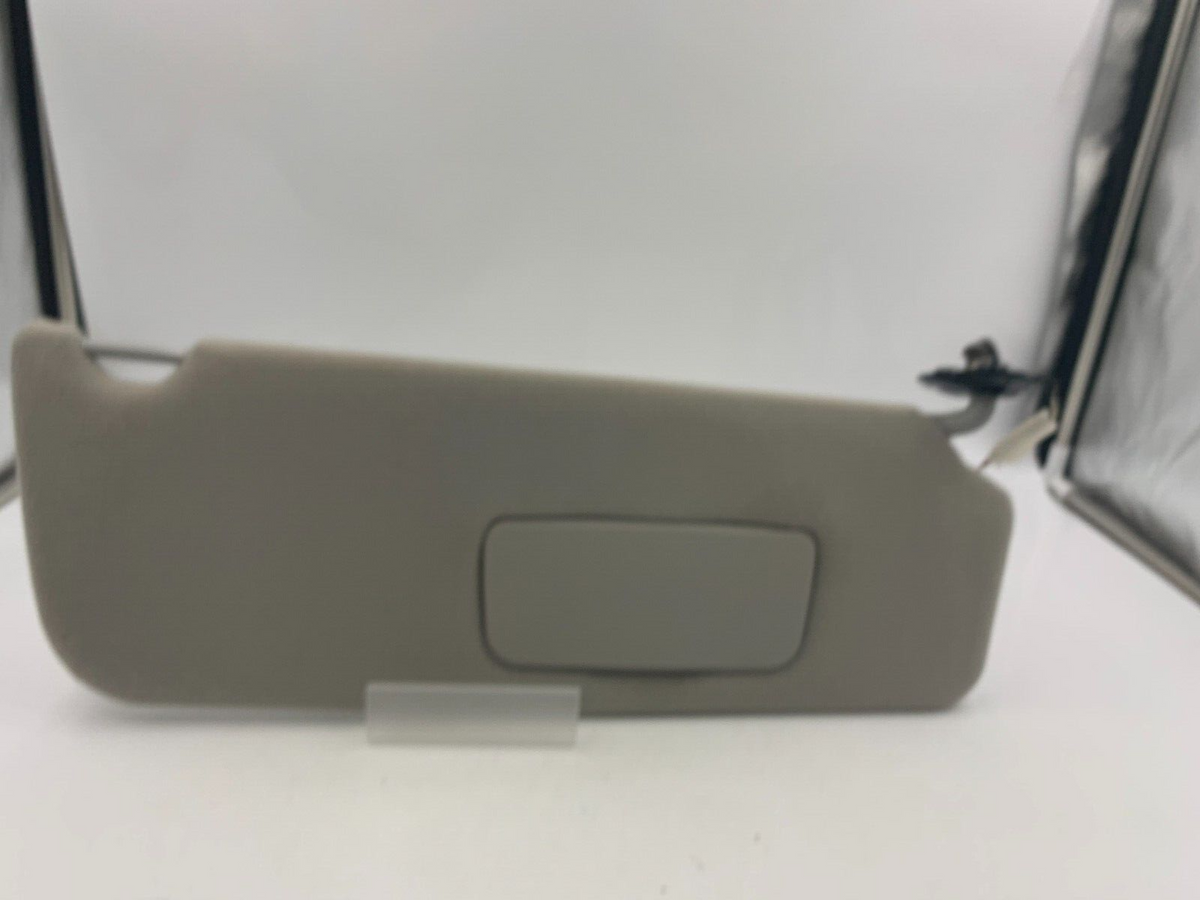 2005-2010 Toyota Sienna Passenger Sun Visor Gray Illuminated OEM A02B53035